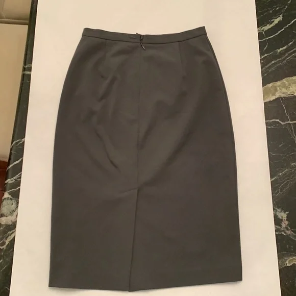 The Limited Stretch Pencil Skirt Dark Gray Size Two - Picture 2 of 7
